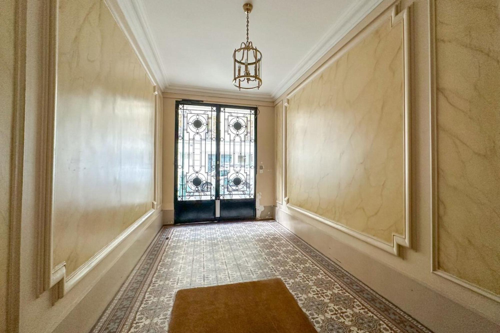 Flexliving - Whole Flat - Bachaumont Apartment *