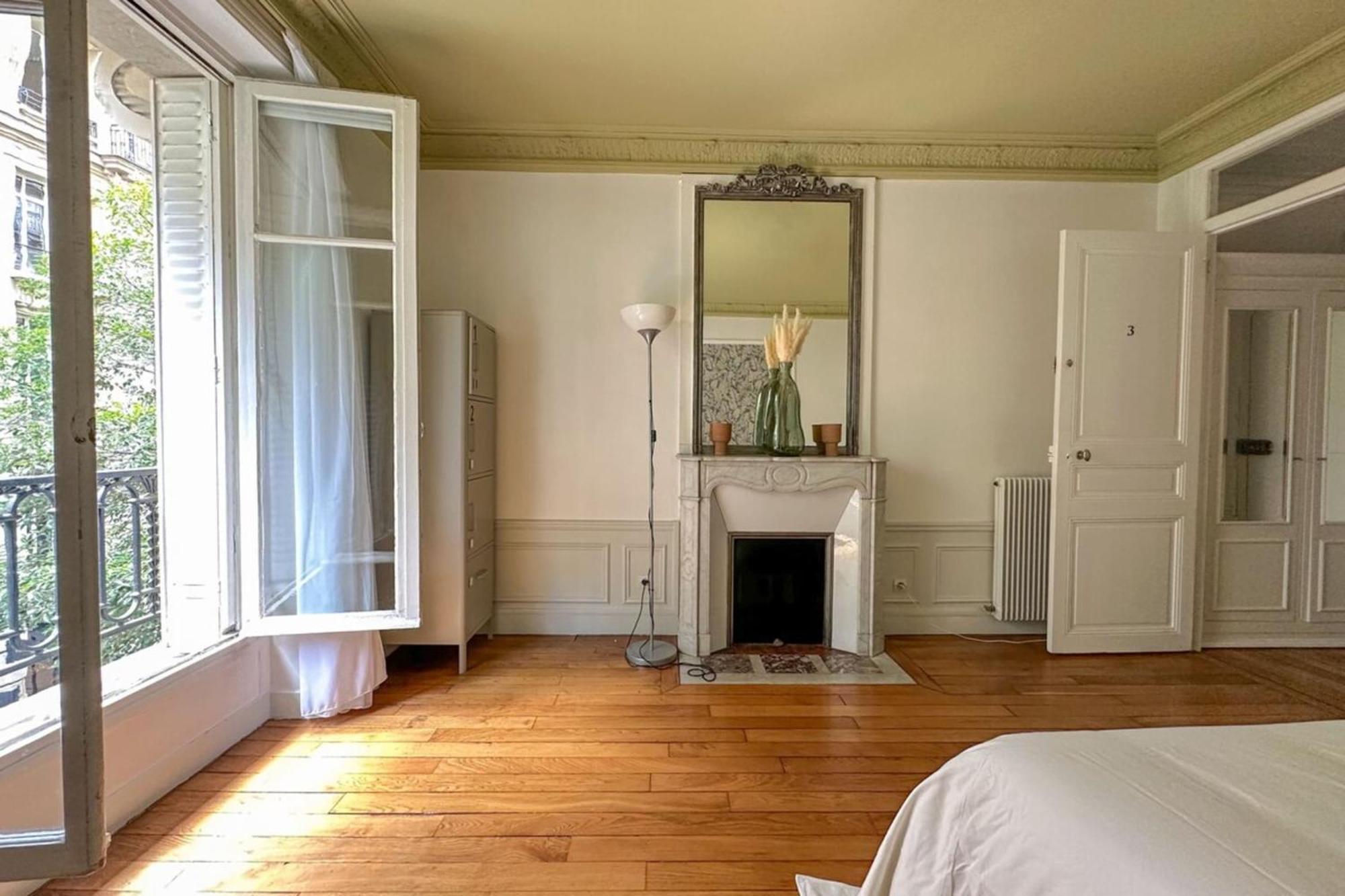 Flexliving - Whole Flat - Bachaumont Apartment *